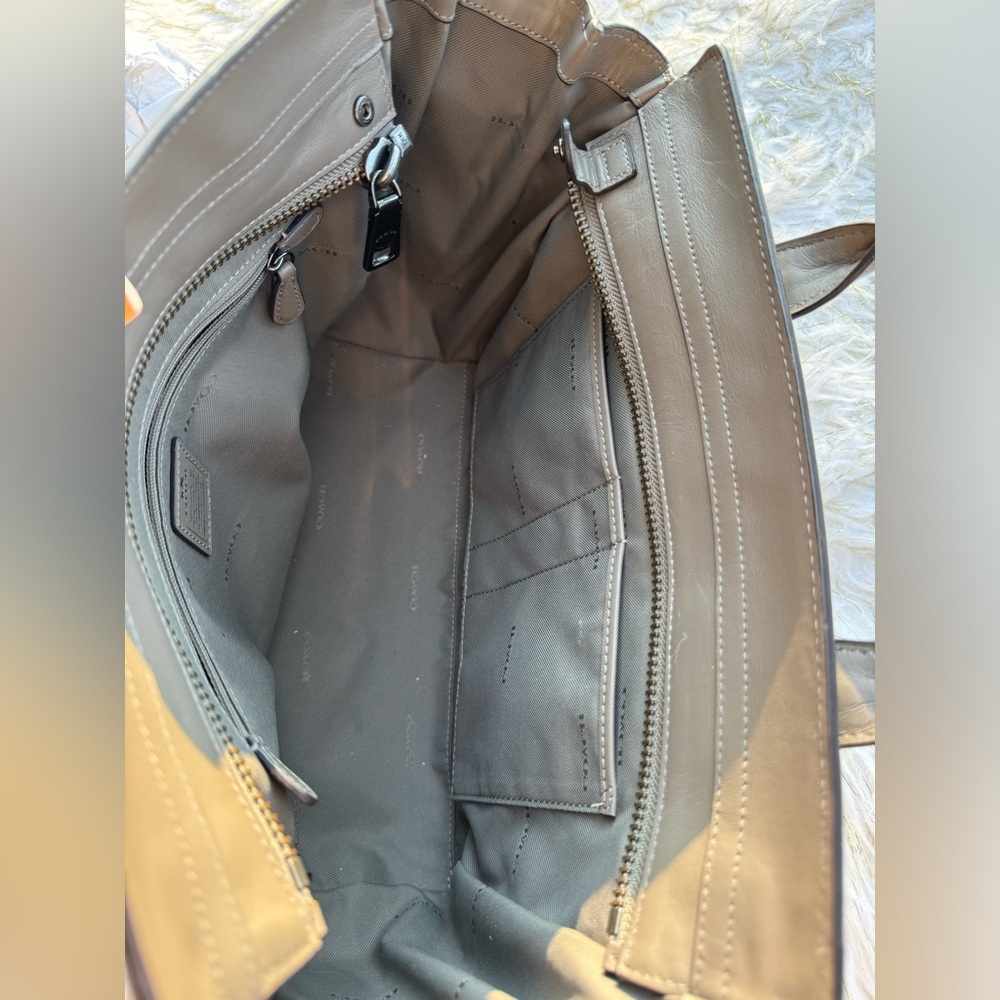 Coach Swagger Bag - Picture 5 of 7